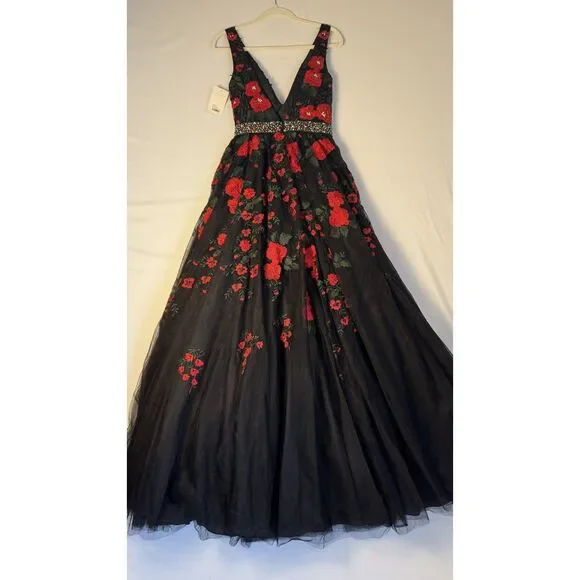 NWT Size 4 Ellie Wilde floral embroidered ball gown crystal belt v neck - Picture 3 of 9